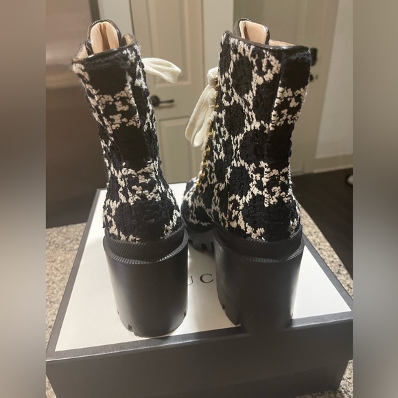 Gucci GG Black and White Tweed ankle boots Size 40 - Picture 7 of 7